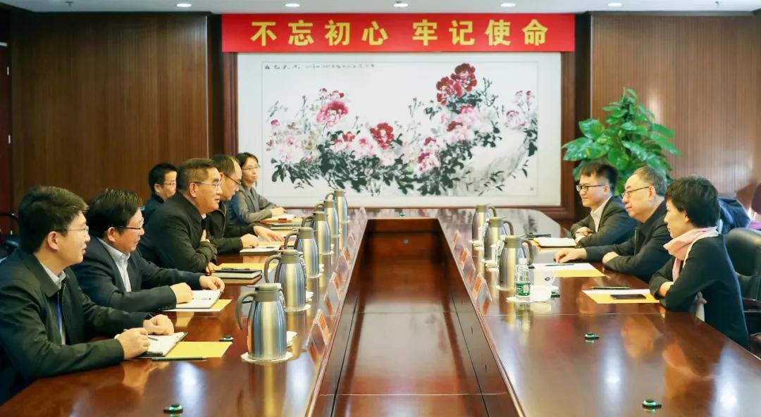 姜仁锋会见中国国新党委委员、总会计师刘学诗 